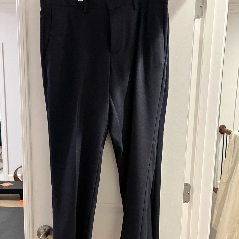 Men’s Perry Ellis Dark Blue/Black Dress Pants, Size 32x30. Slim Fit. New w tags.